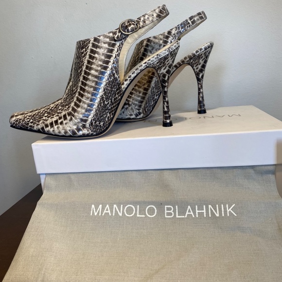 Manolo Blahnik size 37 (size 7 USA) Matilda Snake Slingbacks - Picture 4 of 13
